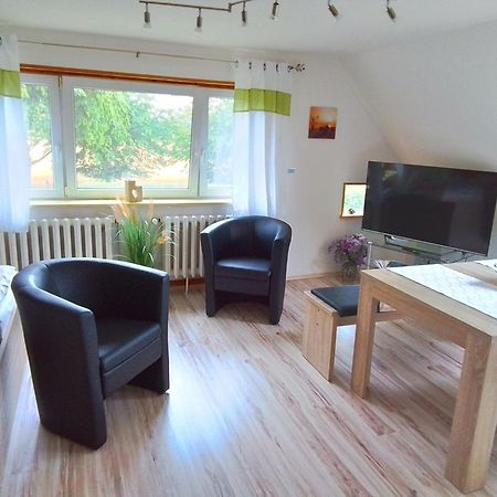 Apartamento Haus Im Wind Putbus Exterior foto