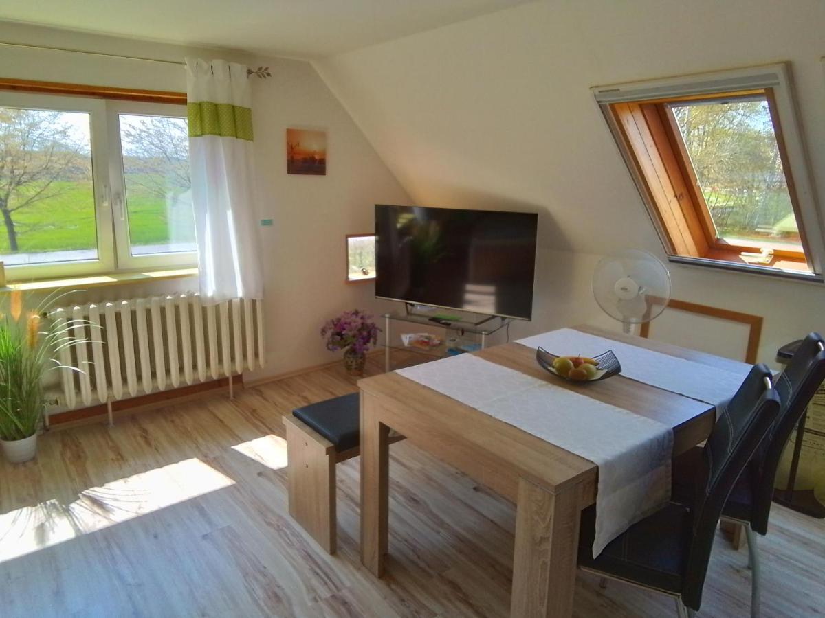 Apartamento Haus Im Wind Putbus Exterior foto