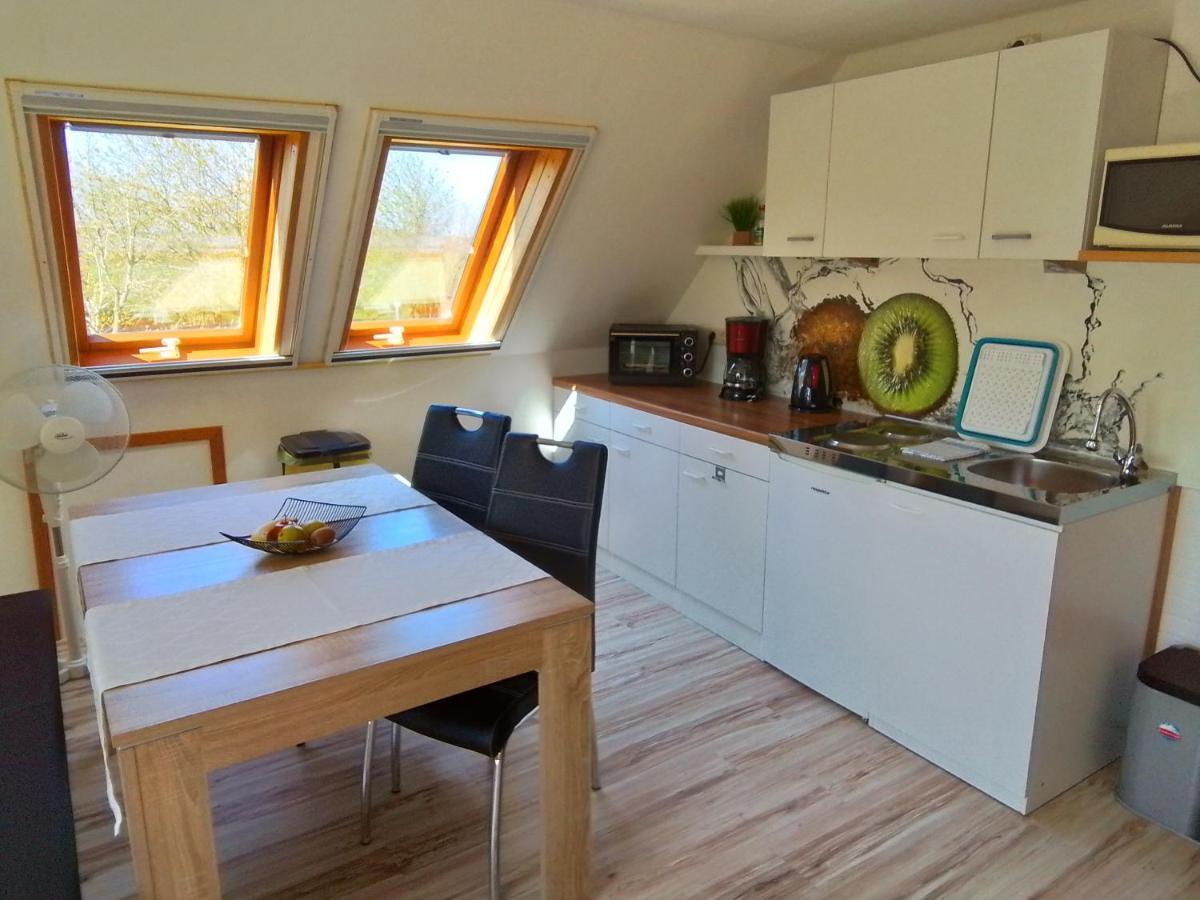 Apartamento Haus Im Wind Putbus Exterior foto