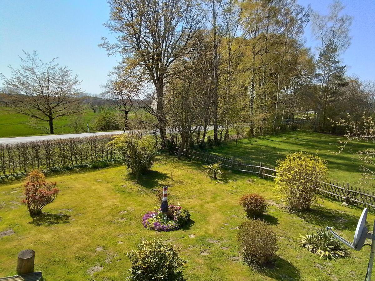 Apartamento Haus Im Wind Putbus Exterior foto