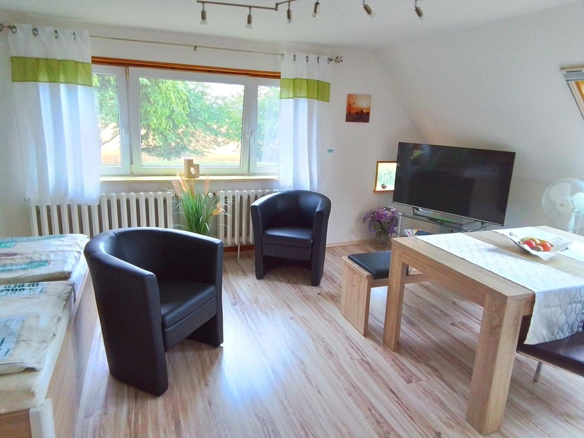 Apartamento Haus Im Wind Putbus Exterior foto